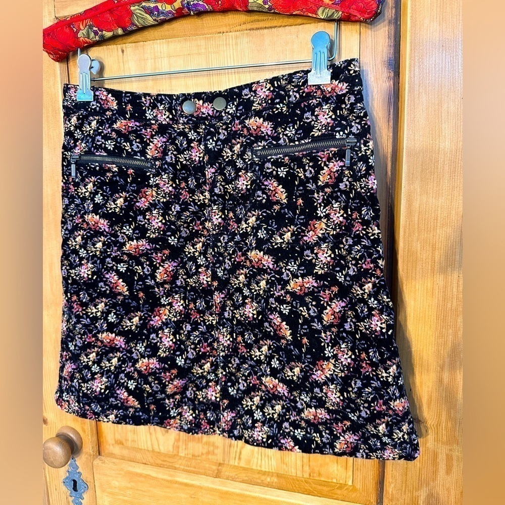 Mossimo Supply Co Floral Corduroy Cottagecore Romantic Women’s Mini Skirt Size 2